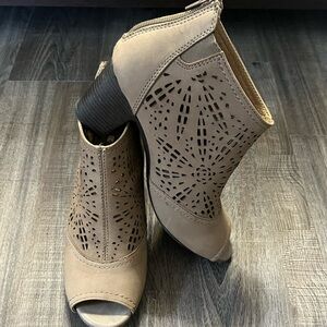 Peep toe booties size 10